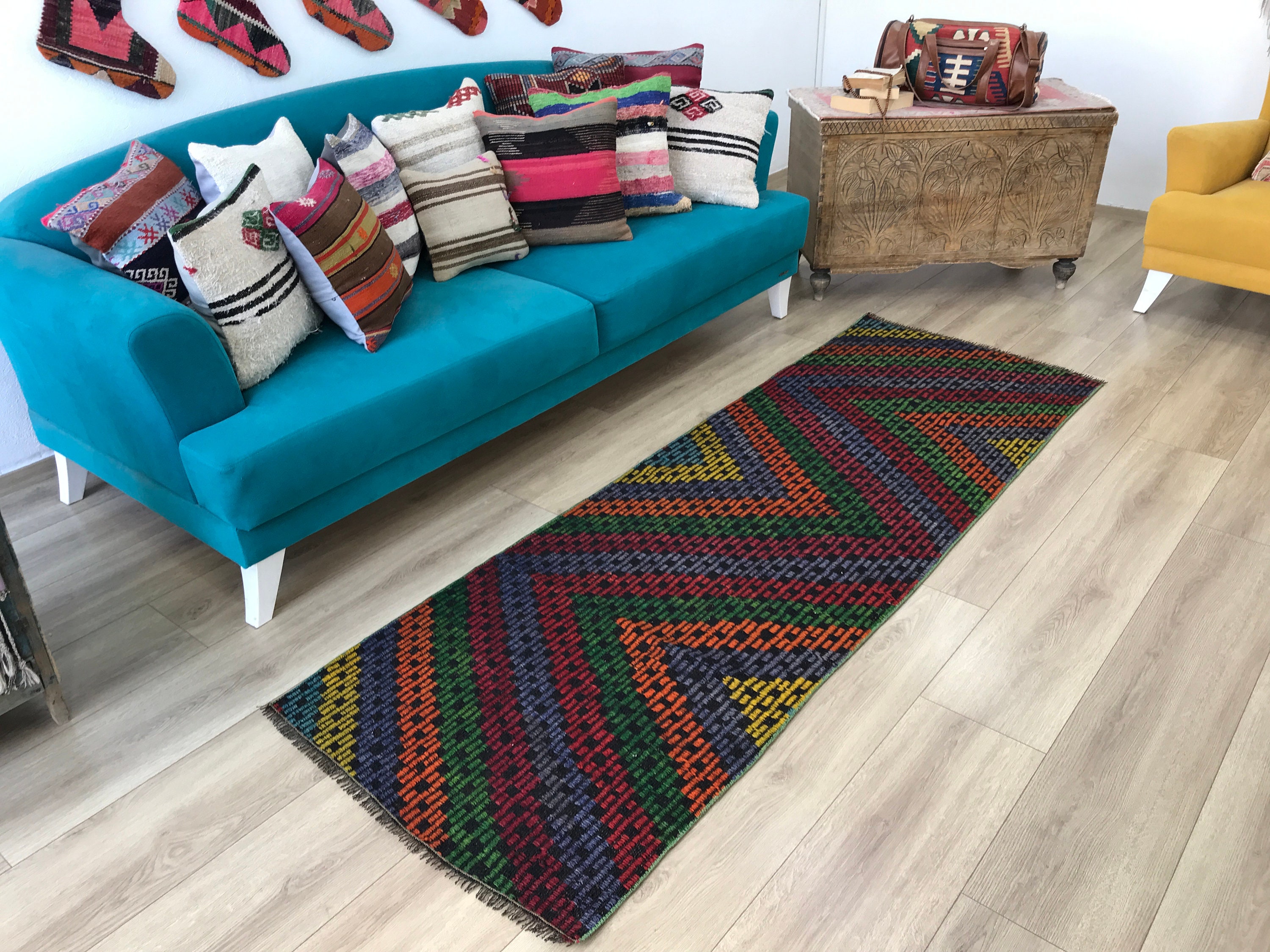 ヴィンテージラグ、キリムラグ、トルコランナーラグ、手作りラグ、刺繍