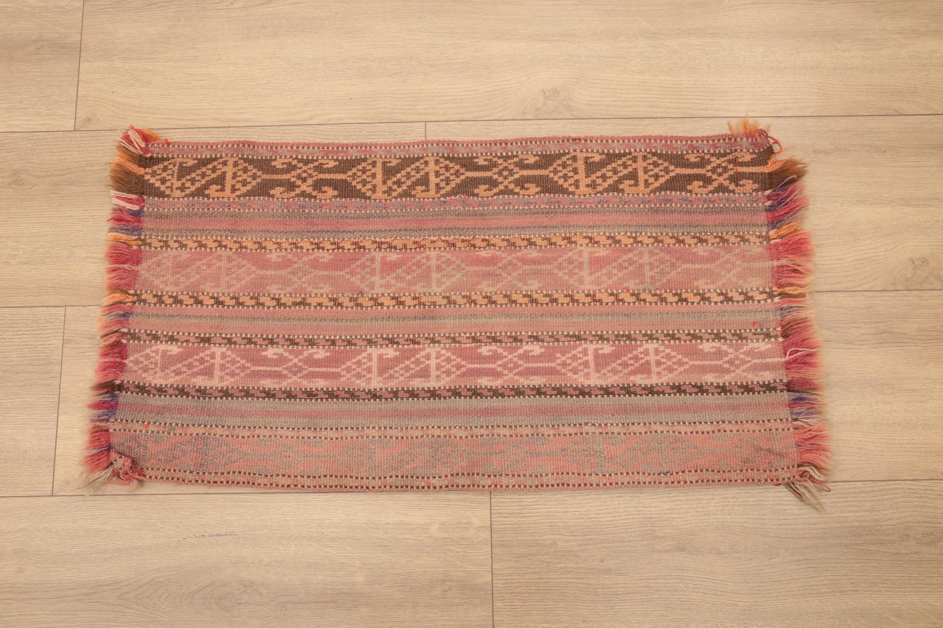 Blush Pink Rug, Chic Rug, Vintage Rug, Turkish Rug, Soft Rug, Kilim Rug, Small Rug,Accent Rug, Oushak Rug, Decor Rug, 1.5 x 2.9 ft, RK 14544