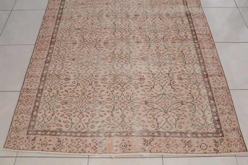 Oatmeal Floral Rug | 5.1x8.4 ft Living Room | Distressed Vintage Turkish Wool image 7