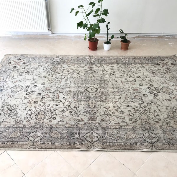 oversized area rug / large turkish rug / vintage rug / knotted rug / oushak floor rug / bohemian rug / floral rug / 6.4 x 9.8 ft. / RK 412