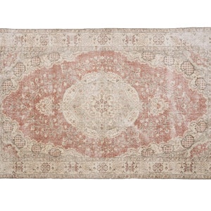 Worn rug, Rug for living room, Vintage rug, Antique rug, Wool rug, Oriental rug, Medium size rug, Distressed rug, 5.7x8.9 ft, RK 13649