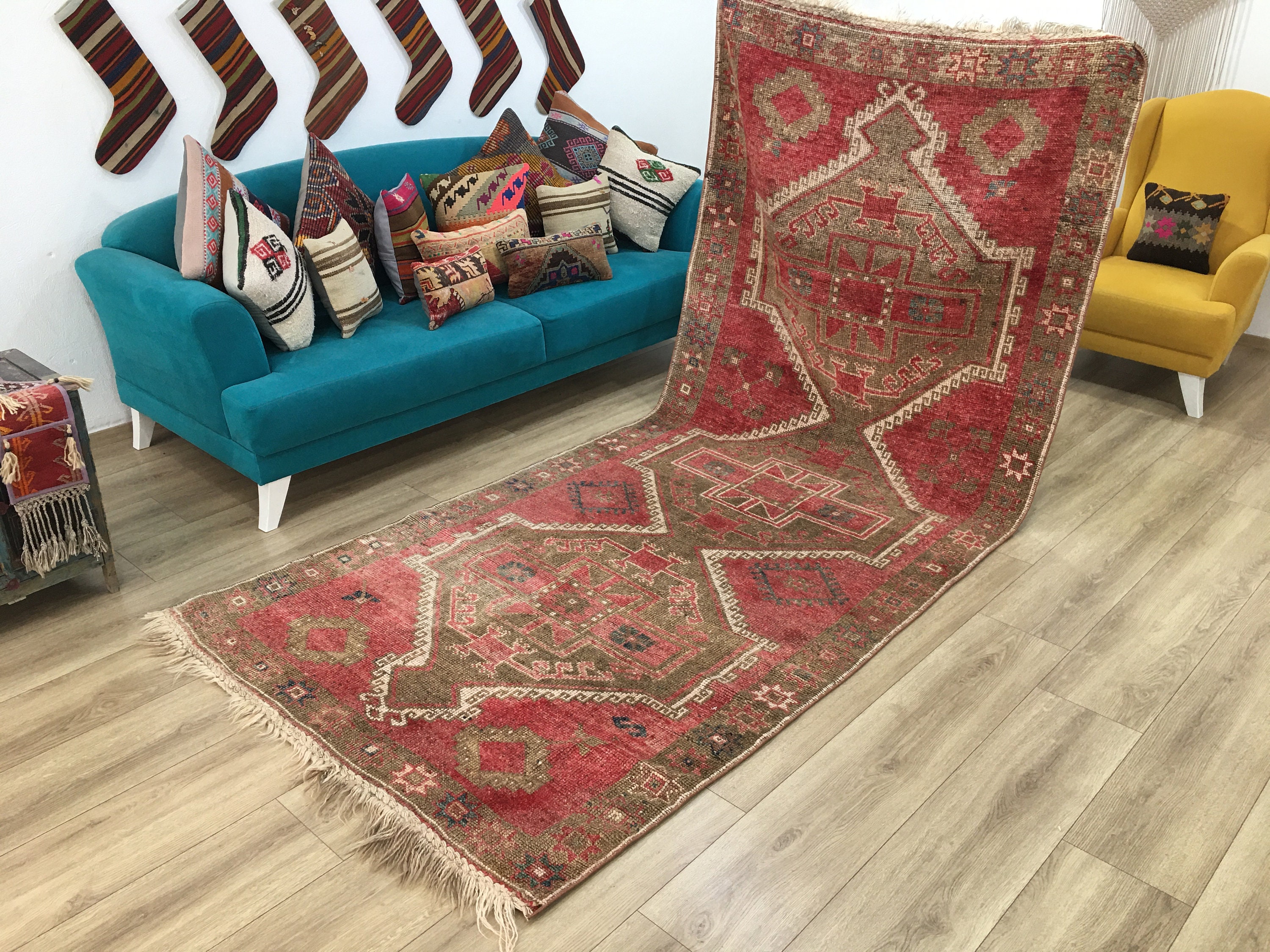 114×192 \"Forest walk”ViNTAGE TURKiSH RUG No. A1139- 4.1' x 11.1' Vintage Turkish Kars Area Rug