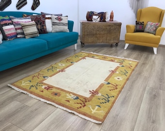 Kilim rug, Vintage rug, Bohemian rug, Turkish rug, Oushak rug, 4.2 x 6.2 ft, Home decor, Living room rug, Wool rug, Boho rug, RK 8763