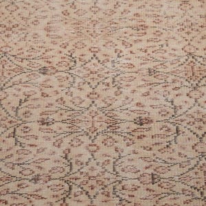 Oatmeal Floral Rug | 5.1x8.4 ft Living Room | Distressed Vintage Turkish Wool image 6