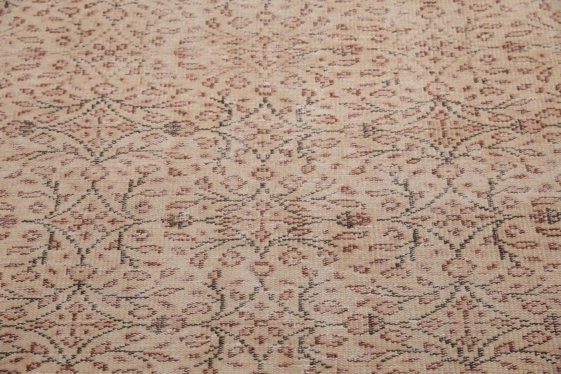 Oatmeal Floral Rug | 5.1x8.4 ft Living Room | Distressed Vintage Turkish Wool image 6