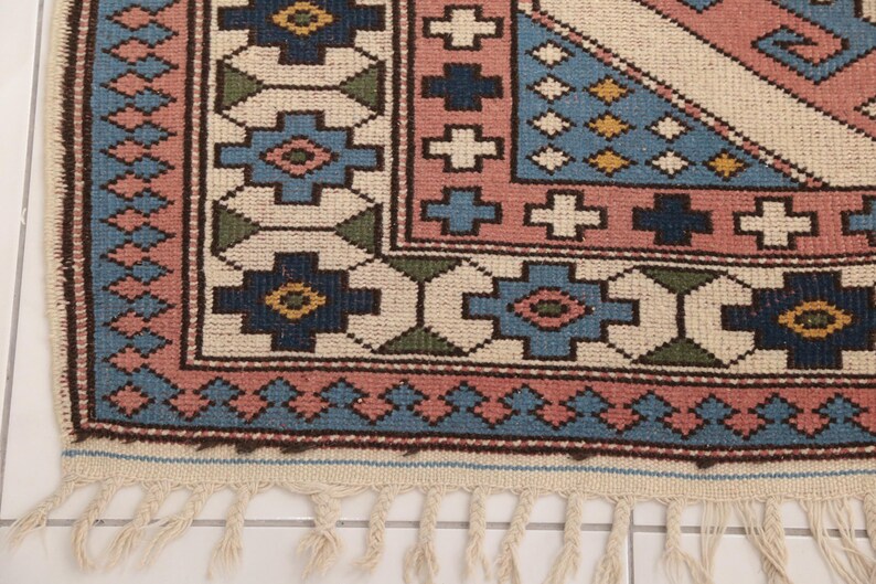 Antique turkish rug, Multicolor rug, Bordered rug, Primitive rug, Vintage area rug, Oushak wool rug, Retro rug, 4.3x6.2 ft, RK 13681