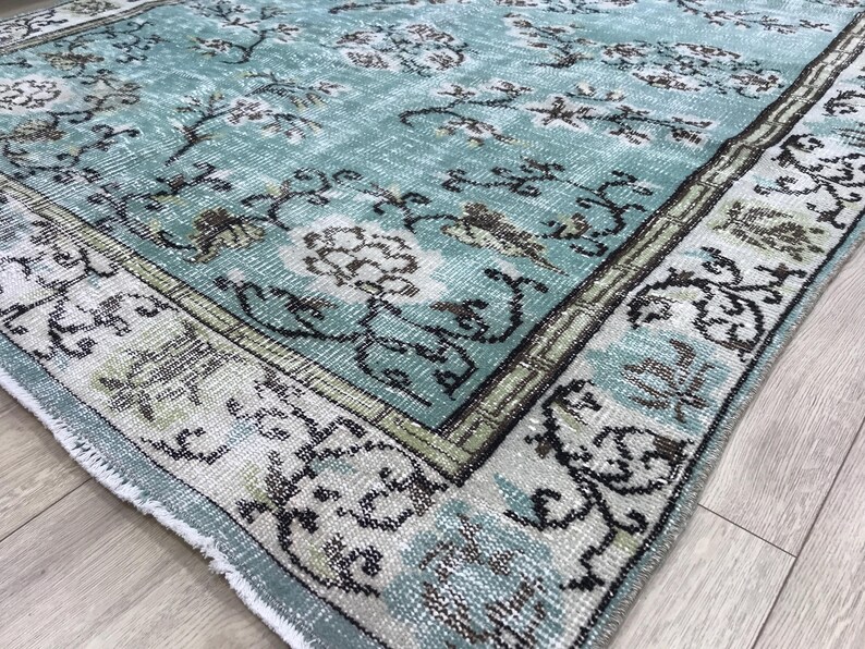 Light teal rug, Traditional rug, Turkish wool rug, Primitive rug, Rug for living room, Vintage rug, Gothic rug, 5.7 x 9.6 ft, RK 5924