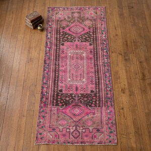 Różowy, antracytowy dywanik Tribal Runner | Dywan do przedpokoju, 4,9 x 13,2 stopy | Wełna turecka vintage