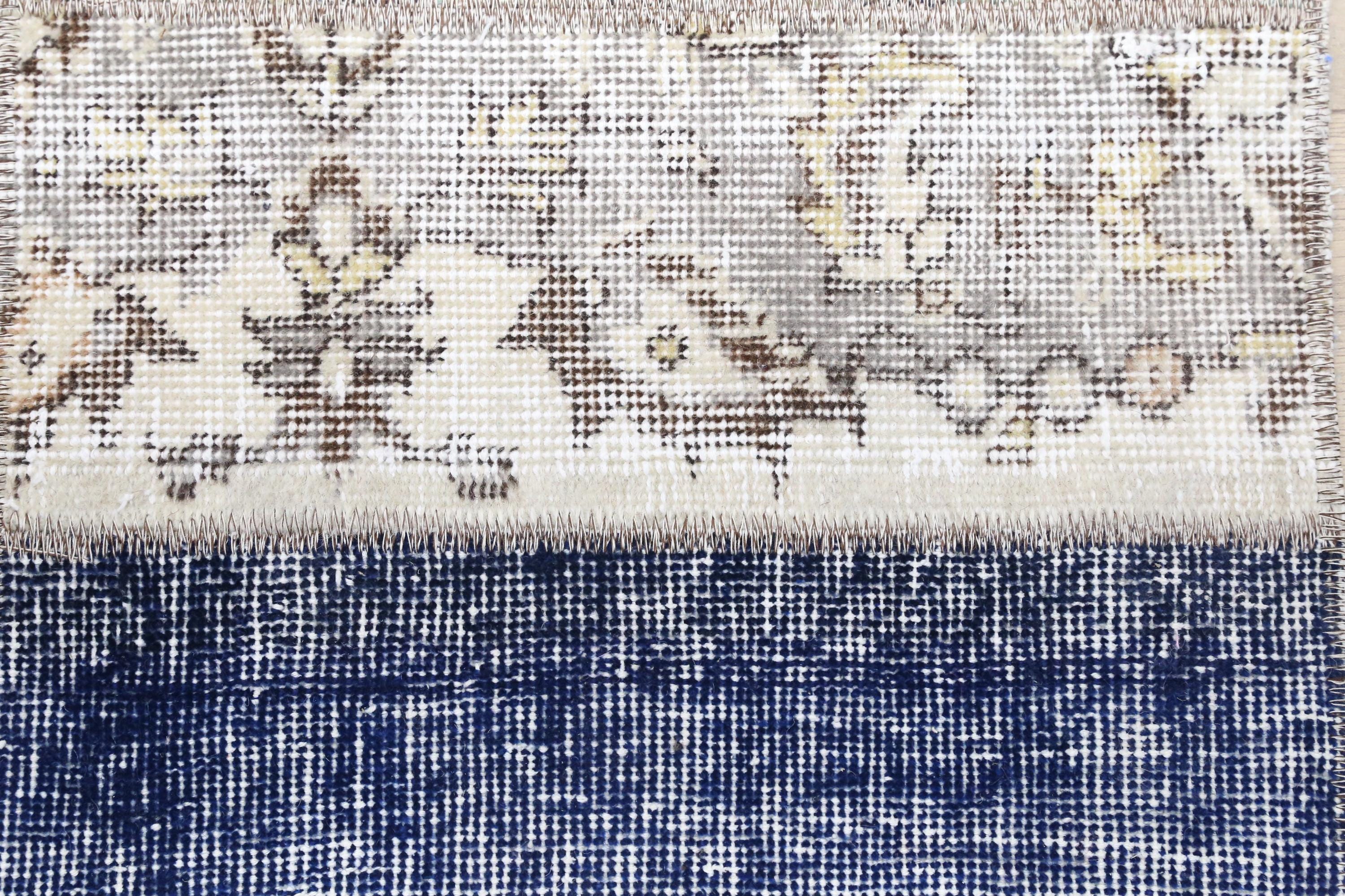 48×211ランナー　淡ブラウン　ブルー　ラインホワイト　トルコヴィンテージラグ ベージュとブルーのトルコ製ラグ、クールランナーラグ、ヴィンテージ