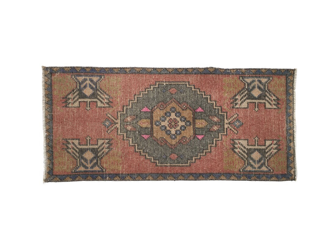 Pink Small Kilim, Bordered Vintage Rug, Wine Cellar Rug, Laundry Runner ...