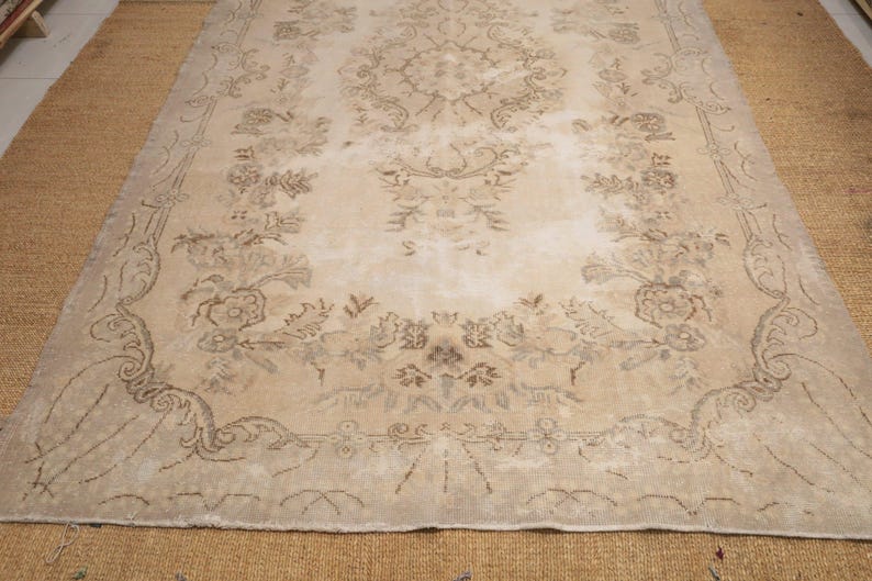 Alfombra neutra, alfombra en tonos tierra, alfombra hecha a mano, alfombra para sala de estar, alfombra anudada a mano, alfombra antigua, alfombra de lana, alfombra para dormitorio, 6.4 x 9.9 pies, RK 12401 imagen 9