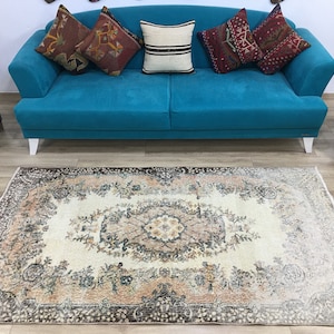 Rosa Teppich, Handgeknüpfter Teppich, Türkischer Teppich, Abgenutzter Teppich, Wohnzimmerteppich, Floraler Teppich, Antiker Teppich, Baumwollteppich, RK 6863