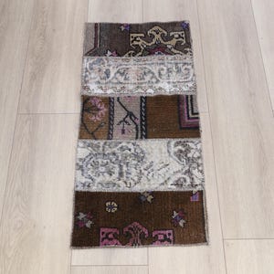 Small antique rug, Floral rug, Vintage turkish rug, Decorative rug, Cool rug, Welcome rug, Bathroom rug, Jute rug, 1.5 x 3.1 ft, RK 14629