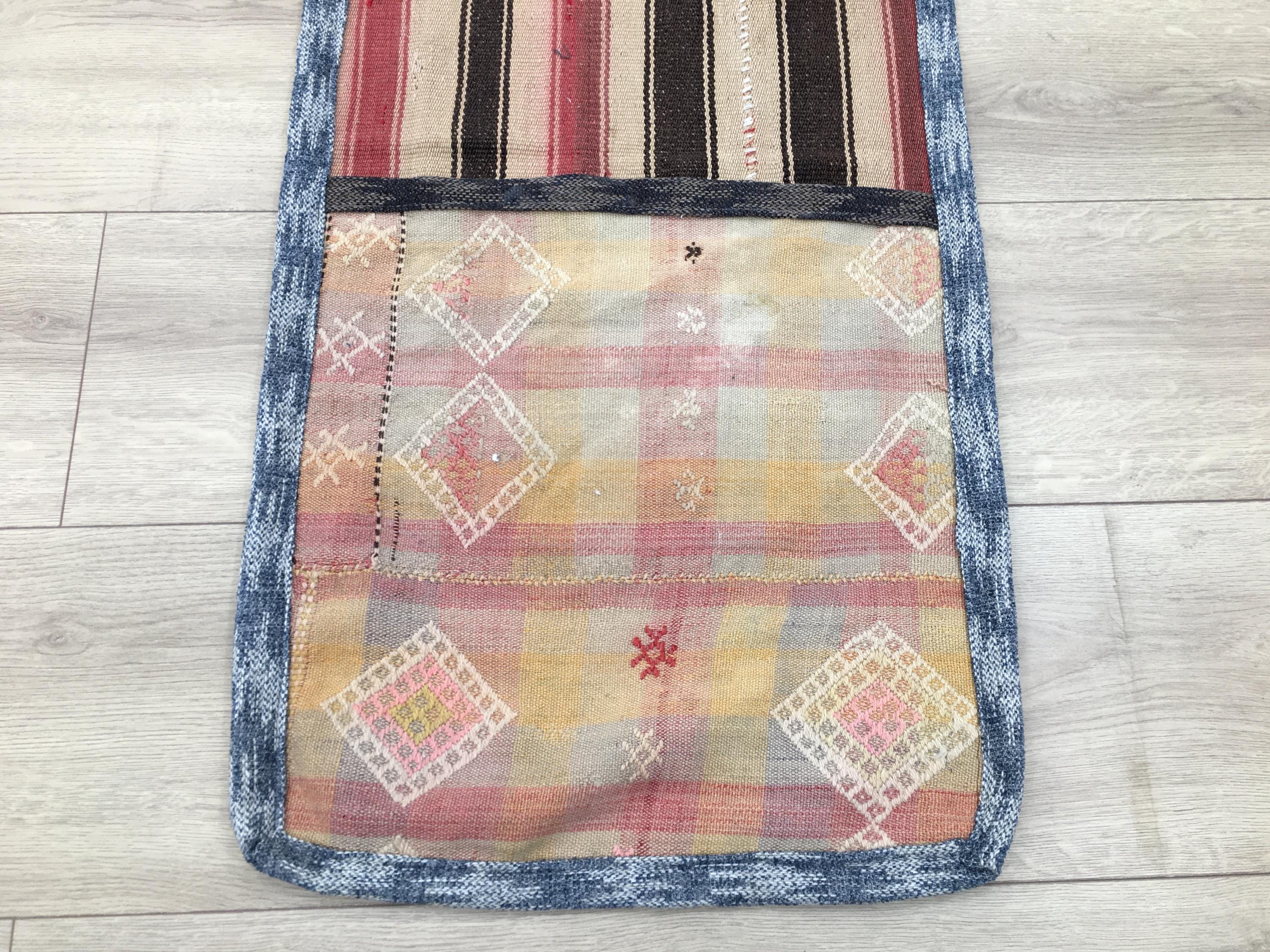 とても古い ホリジンバッグ　ヴィンテージ アンティークキリム トライブルラグ とても古い ホリジンバッグ ヴィンテージ アンティークキリム トライ