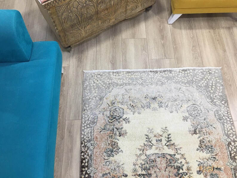 Pink area rug, Handknotted rug, Turkish rug, Worn rug, Livingroom rug, Floral rug, Bedroom rug, Antique rug, Cotton rug, 3.9 x 7 ft, RK 6863 image 6
