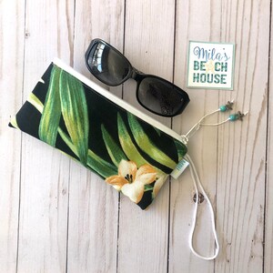 Sunglasses case / sunglasses holder / eyeglass case