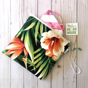 Water resistant bikini wet bag / swim bag
