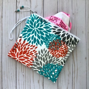 Water resistant bikini wet bag / swim bag