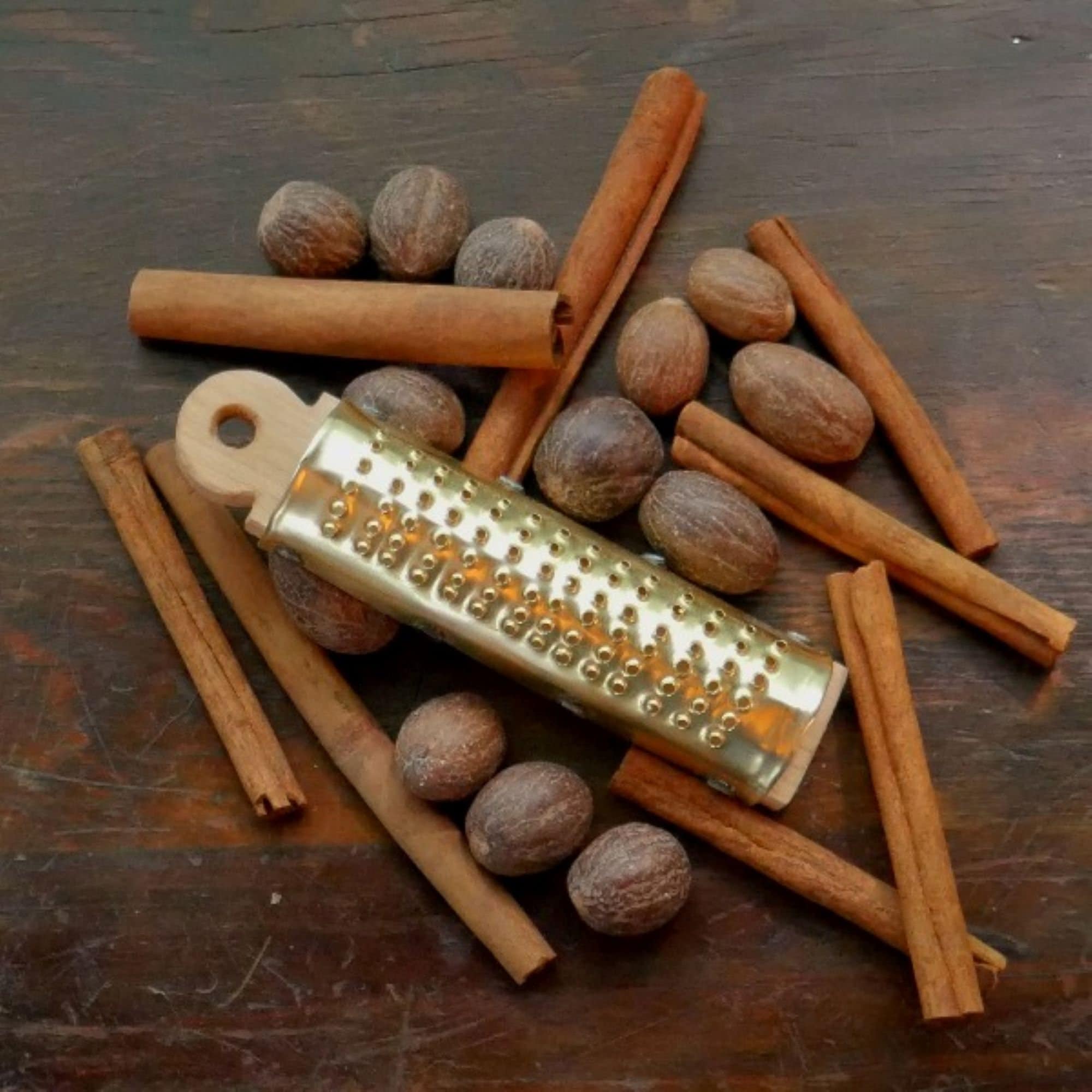 Spice Mill - Nutmeg Grinder and Cinnamon Grinder