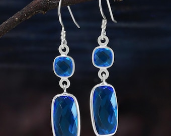 Boucles d'oreilles pendantes en argent et topazes bleues faites main pour femme
