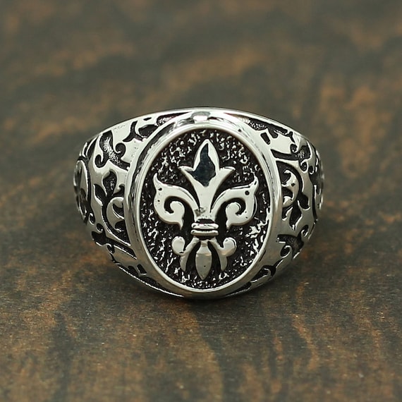 Silver fleur de lis deals ring