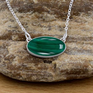 Natural Malachite Necklace, Oval Malachite Pendant, Vintage Pendant, Sterling silver Pendant, Malachite Silver Pendant, Antique Pendant Gift