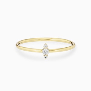 Dainty Diamond Ring, Solid 14K 18K, Tiny Ring, Small Engagement Ring, Promise Ring, Minimalist Rings, Simple Gold Thin Solitaire Three Stone