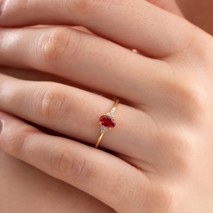 Garnet Engagement Ring, Natural Side Diamonds, Solid 14k/18k Gold, White Yellow Rose Gold, 6x4 mm Red Garnet, Gemstone Anniversary Ring