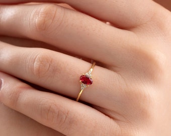 Garnet Engagement Ring, Natural Side Diamonds, Solid 14k/18k Gold, White Yellow Rose Gold, 6x4 mm Red Garnet, Gemstone Anniversary Ring