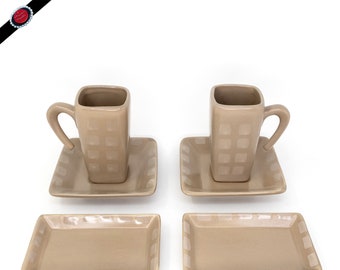 Dänisches Vintage Kaffee-Trio-Set: Broste Steinguttassen, Untertassen und Teller