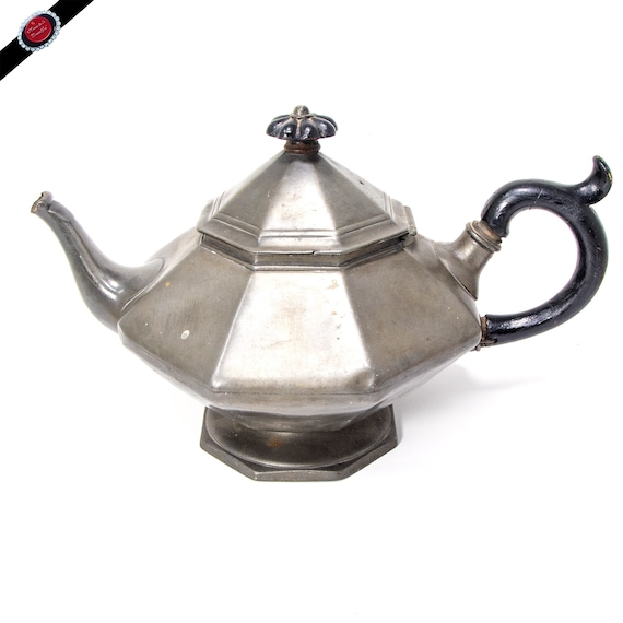 Antique Pewter Teapot: Broadhead & Atkin, Sheffield - Mid 1800s - Large - Display Piece