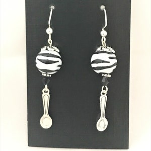 Boucles d’oreilles pendantes Zebra Spoon pour votre Zebra préféré