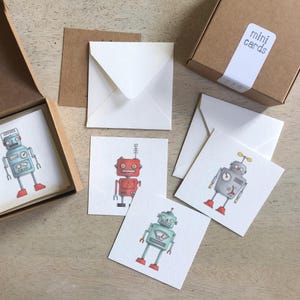 Roboty: Zestaw miniaturowych kartek / Etykiety prezentowe / Ilustracje akwarelowe / Małe wiadomości / Upominki na imprezę / Wypełniacze skarpet / Kosze prezentowe / Robot