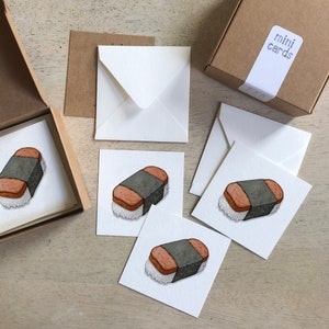 Musubi: Mini Cards BoxSet / Etiquetas de regalo / Ilustración en acuarela / Pequeños mensajes / Favores de fiesta / Rellenos de medias / Spam / Hawái / Onigiri
