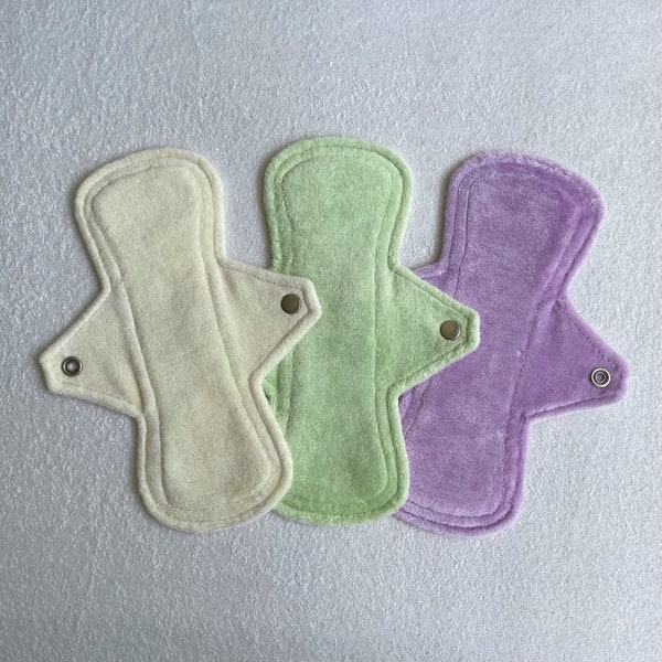 Set of 3 Cloth Pad | Organic Bamboo Velour | 2.5" Snapped Width | 6" 7" 8" 9" 10" | Light Moderate Heavy | Leakproof | First Period Gift