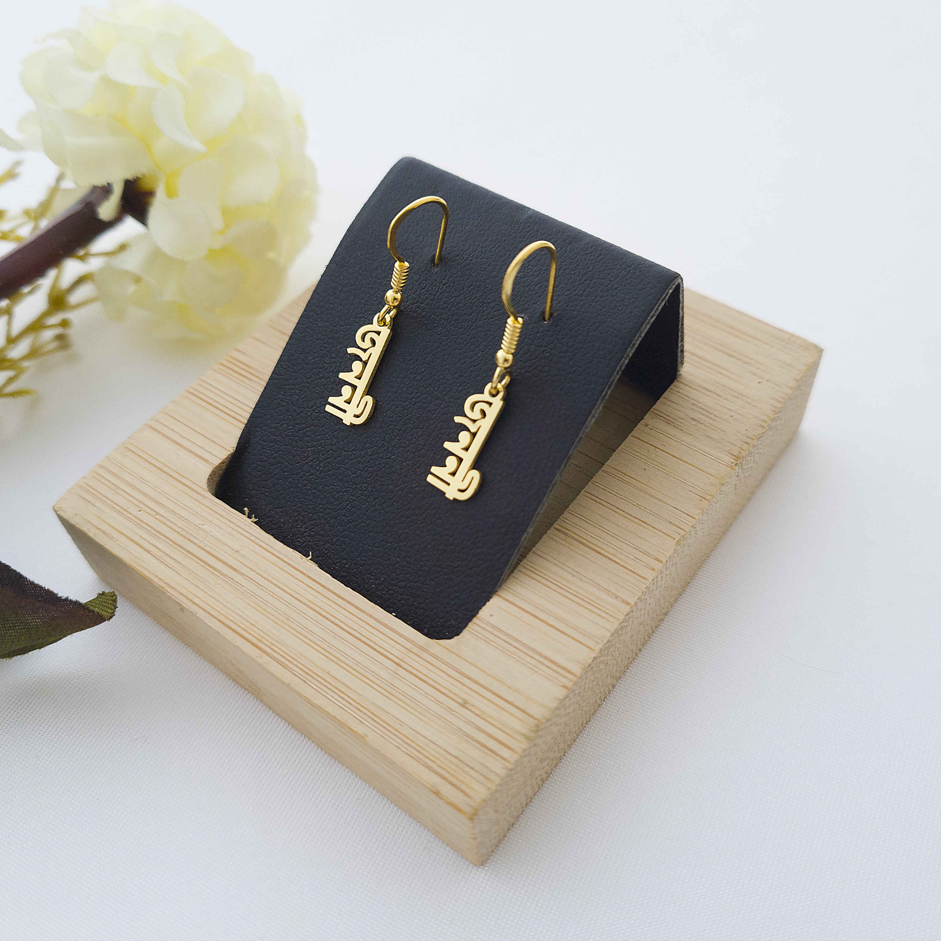 Update 153+ danglers earrings meaning in hindi best seven.edu.vn