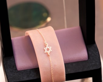 Star of David Gold Bracelet, Star of David Bracelet, Sideways Star of David, Gold Magen David Bracelet, Tiny Minimalist Bracelet