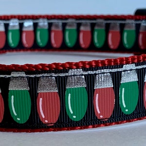 Collier pour chien avec bulbes de Noël