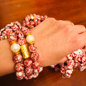 Candy Cane Crunch Bead Stretch Bracelet image 1