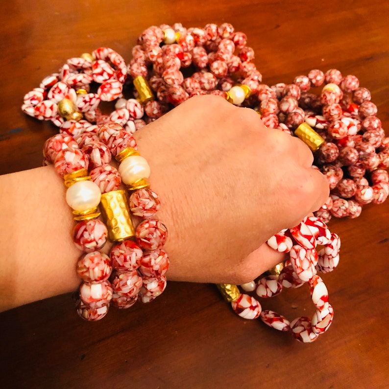 Candy Cane Crunch Bead Stretch Bracelet image 2