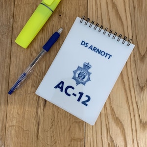 Spersonalizowany notatnik AC-12 AC12 Line of Duty Nowość Prezent dla fana policji | Idealny prezent dla mamy, taty, na emeryturę lub dla siebie Sezon 6 specjalny