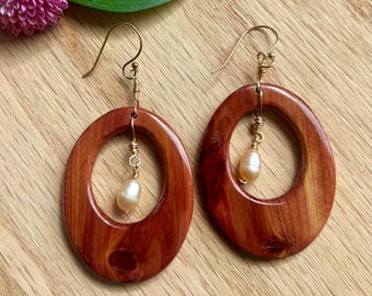 Cedar Oval and Pearl Dangle Earrings- Large