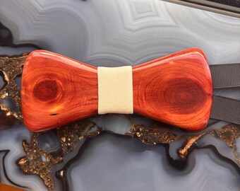 Red Cedar Wood Bow Tie