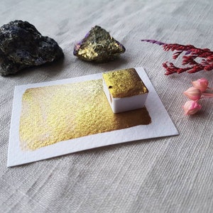 Ari - Chameleon Red/Gold/Pink - *Discontinued Pigment* - Single Half Pan - Handmade Watercolours