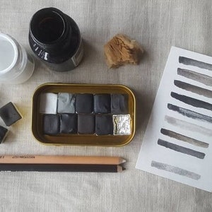 Greyscale Palette - 10 Half Pans - Inktober