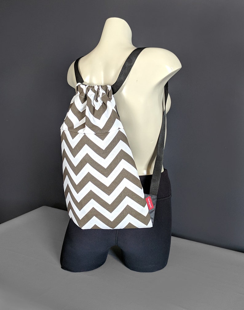 Hippie Beach Backpack Brown Zig Zag Drawstring Bag For Gym Big Chevron Carryall Backpack Unisex Everyday Bag Large Funky Yoga Bag