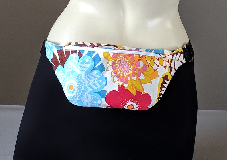 Colorful Floral Fanny Pack XL Hiking Strong Clip Hip Bag Big Waist Pouch Water Resistant Belt Bag Flowers Pattern Bum Bag Across Body