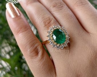 Anillo de esmeraldas y diamantes, plata 925, chapado en oro auténtico de 18 quilates.
