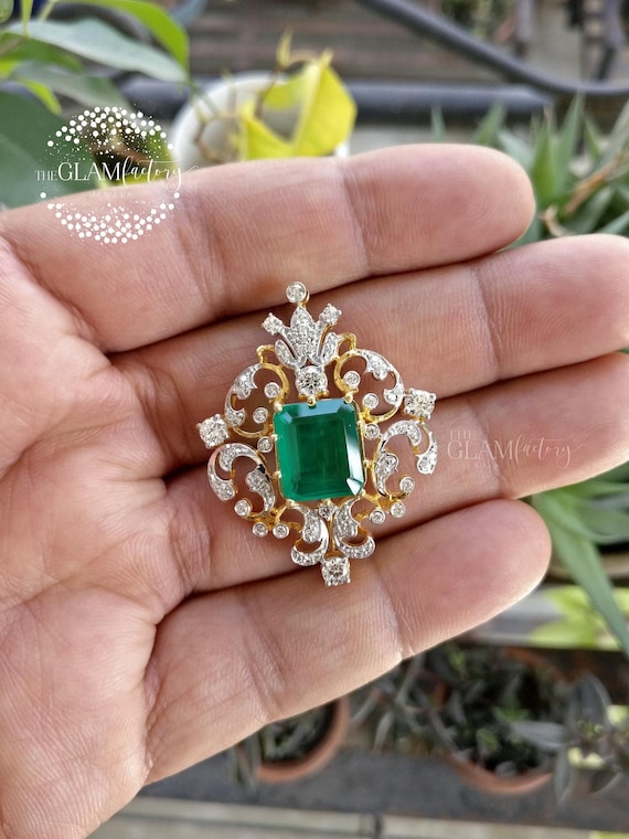 vintage emerald brooch