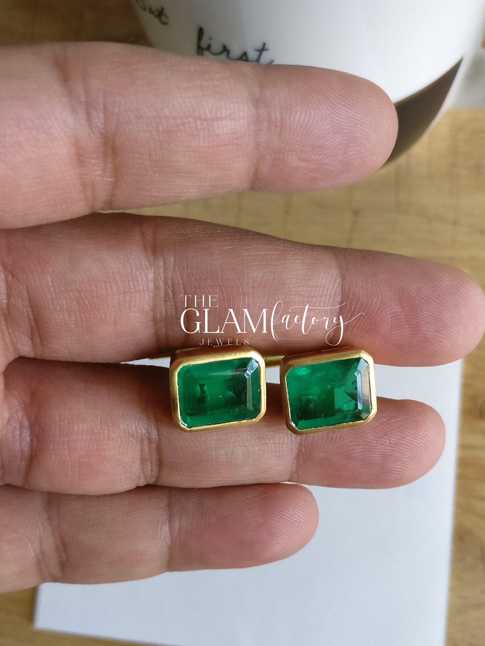 か*め様 メンズカフス‥18K‥エメラルド エメラルドカフスボタンペア、シルバー925、本物の18Kゴールドフィルド